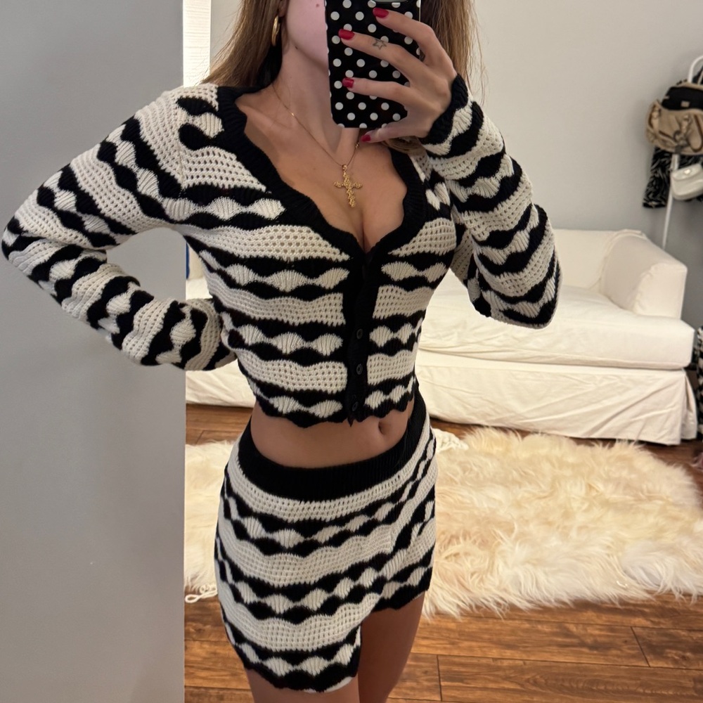 ivory cream & black striped crochet knit set - Picture 2 of 13